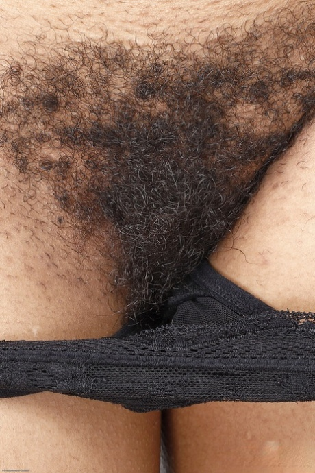 Young hairy sexy black pussy