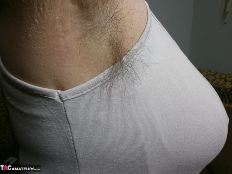Hairy pussy mature small - 4 Hairy pussy mature small - 4