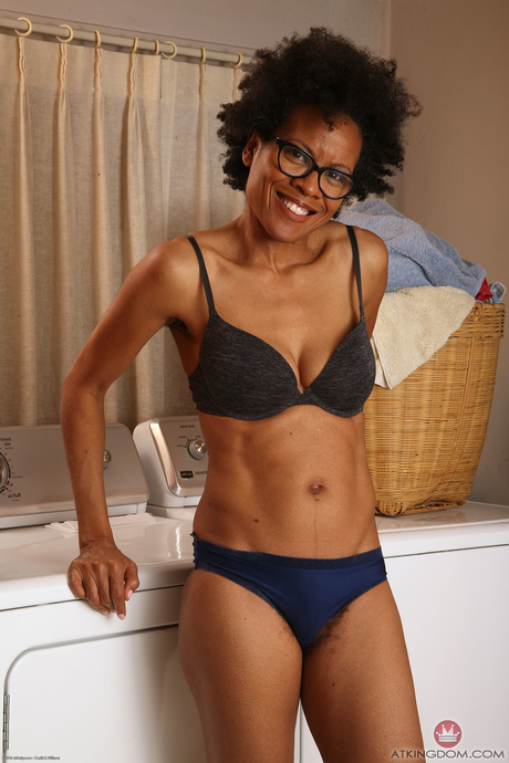 Nude hairy ebony - 3 Nude hairy ebony - 3