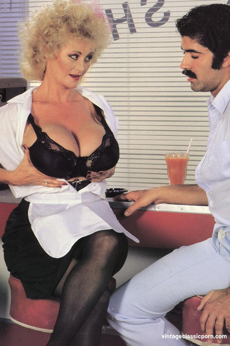 Very hairy pussy retro - 2 Very hairy pussy retro - 2