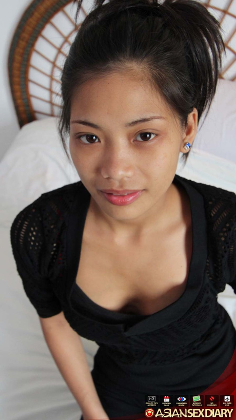 Young Filipino hairy pussy pics - 2 Young Filipino hairy pussy pics - 2